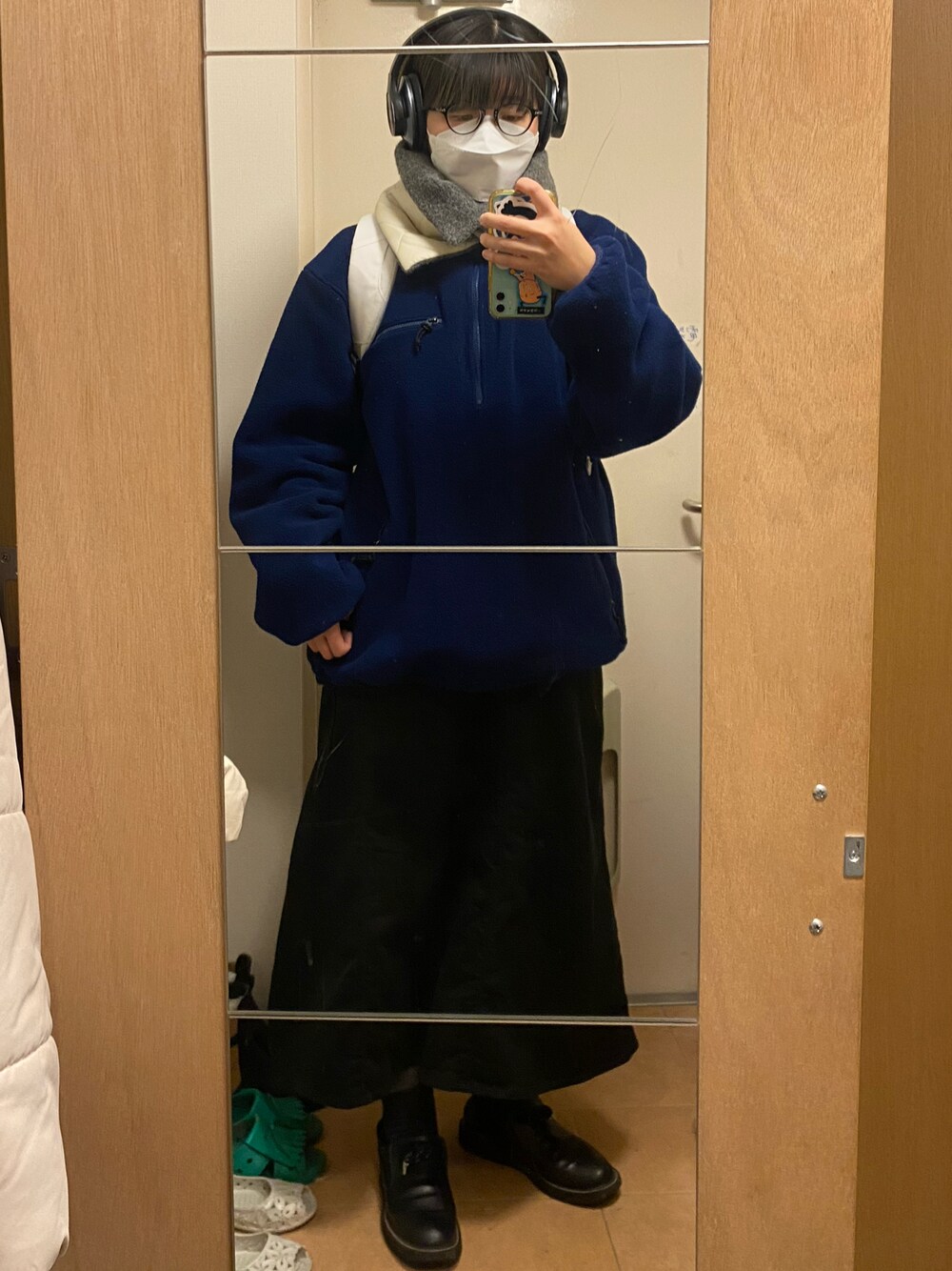 「L.L.Beanの70年の古着（その他アウター、ブルー系）」を使った、gtkarinさん（レディース・167cm）の冬コーディネートの1枚目の写真