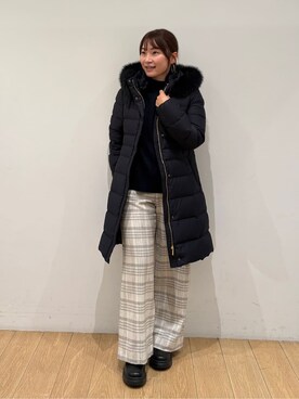 「INDIVI（インディヴィ）の【名品／撥水／抗菌防臭】ロング丈リサイクルダウンコート（ダウンジャケット/コート、ブルー系）」を使った、maiさん（レディース・153cm）の冬コーディネート