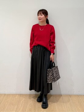 「INDIVI（インディヴィ）の【洗える／選べる8色】トーンアップニット（ニット/セーター、レッド系）」を使った、maiさん（レディース・153cm）の秋コーディネート