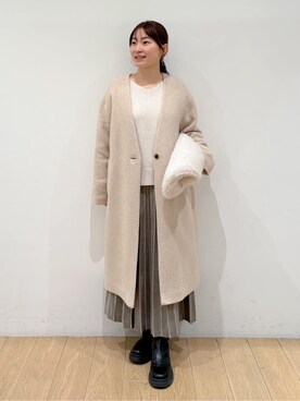 「INDIVI（インディヴィ）の【洗える／カシミヤ混】ミドルゲージVネックニット（ニット/セーター、ホワイト系）」を使った、maiさん（レディース・153cm）の冬コーディネート