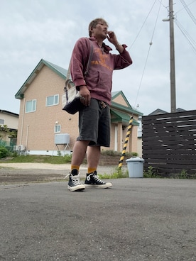 「Champion（チャンピオン）のアイテム（パーカー、ブラウン系）」を使った、　たーなーさん（メンズ・184cm）の春コーディネート