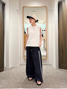 「CANAL JEAN（キャナルジーン）のLakey Park　Memories ロゴCAP（キャップ、ホワイト系）」を使った、Maiさん（レディース・155cm）の夏コーディネート