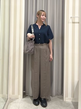 「SHOO・LA・RUE（シューラルー）の【洗濯機可】バルーンスリーブで二の腕カバー キーネック5分袖ブラウス（シャツ/ブラウス、ブルー系）」を使った、mik0511gさん（レディース）の夏コーディネート