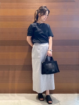 「OPAQUE.CLIP（オペークドットクリップ）の《5色展開/SS-LLサイズ》ベーシッククルーネックTシャツ【接触冷感/洗濯機洗い可】（Tシャツ/カットソー、ブラック系）」を使った、ユウさん（レディース・158cm）の夏コーディネート