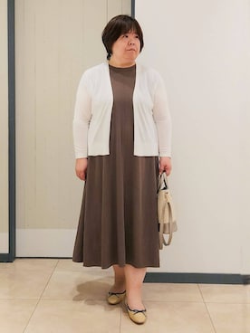 「grove（グローブ）の【接触冷感/UVカットetc】夏に嬉しい機能付き！ベーシックショートカーディガン（カーディガン/ボレロ、ホワイト系）」を使った、minoriさん（レディース・155cm）の夏コーディネート