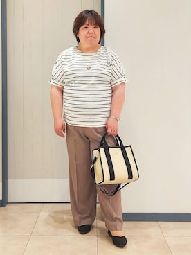 「Lee（リー）の【Lee別注】パイピングスクエア2WAYトート（トートバッグ、ブラック系）」を使った、minoriさん（レディース・155cm）の夏コーディネート