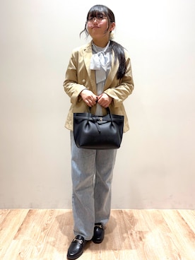 「index（インデックス）の《丈が選べる》ストレートデニムパンツ【洗濯機洗い可】（その他パンツ、ブルー系）」を使った、ころりさん（レディース・150cm）の春コーディネート