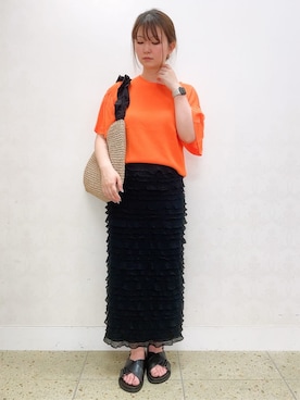 「grove（グローブ）のフリルナロースカート（スカート、ブラック系）」を使った、satoさん（レディース・162cm）の夏コーディネート