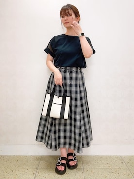 「grove（グローブ）の【UVカット・接触冷感】シアードッキングTシャツ（Tシャツ/カットソー、ブラック系）」を使った、satoさん（レディース・162cm）の夏コーディネート