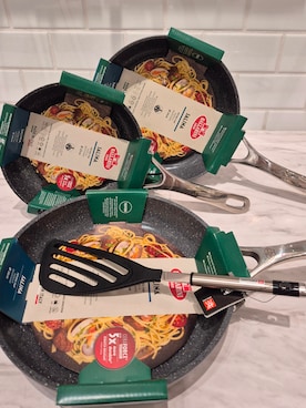 「212 KITCHEN STORE（トゥワントゥキッチンストア）のサリーナ セラミックフライパン 20センチ ＜BALLARINI バッラリーニ＞（鍋/フライパン、その他）」を使った、なかさん（レディース・167cm）の春コーディネート