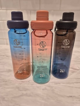 「212 KITCHEN STORE（トゥワントゥキッチンストア）のデュラブルボトルグラデーション700ml サンセットオーシャン ＜TAKEYA  タケヤ＞（水筒、その他）」を使った、なかさん（レディース・167cm）の春コーディネート
