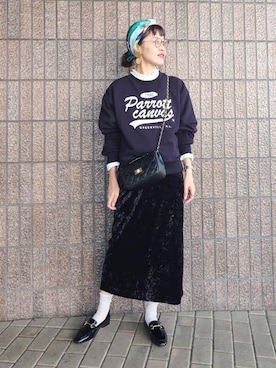「アイテム（ストール/ショール）」を使った、MUTSUKOさん（レディース・163cm）の秋コーディネート