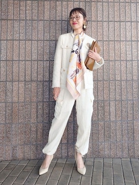 「アイテム（ストール/ショール）」を使った、MUTSUKOさん（レディース・163cm）の秋コーディネート
