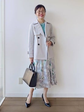 「アイテム（トレンチコート、グレー系）」を使った、MUTSUKOさん（レディース・163cm）の冬コーディネート
