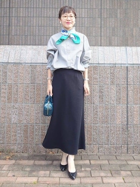 「アイテム（ストール/ショール）」を使った、MUTSUKOさん（レディース・163cm）の秋コーディネート