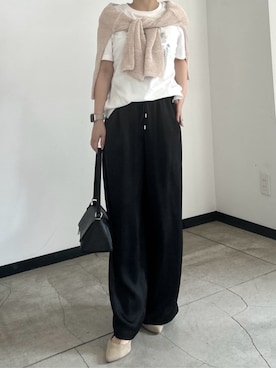 「LARUTA（ラルータ）の【LARUTA】トライアングルバッグ（ショルダーバッグ、ブラック系）」を使った、LARUTAさん（レディース・163cm）の夏コーディネート