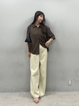 「LARUTA（ラルータ）の【LARUTA】トライアングルバッグ（ショルダーバッグ、ブラック系）」を使った、LARUTAさん（レディース・163cm）の夏コーディネート