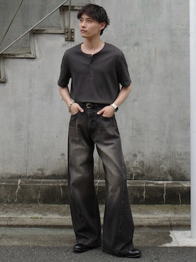 「WYM LIDNM（ウィム バイ リドム）のVINTAGE WASHED CURVED DENIM（デニムパンツ、ブラック系）」を使った、Hibikiさん（メンズ・165cm）の夏コーディネート
