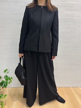 「CARETTE（カレット）のジャケット×袖レースブラウス×ワイドパンツ３点セット【喪服・礼服】【卒業式・入学式】（スーツセット、ブラック系）」を使った、フォーマル専門店CARETTEさん（レディース・160cm）の春コーディネート