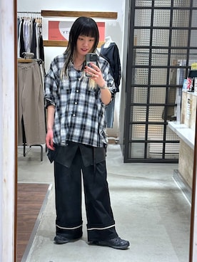 「LEPSIM（レプシィム）のターンナップ配色ラインパンツ　637618（その他パンツ、ブラック系）」を使った、KID(キッド)さん（レディース・161cm）の春コーディネート