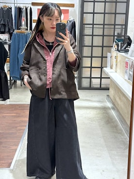 「LEPSIM（レプシィム）のアイテム（デニムパンツ）」を使った、KID(キッド)さん（レディース・161cm）の秋コーディネート