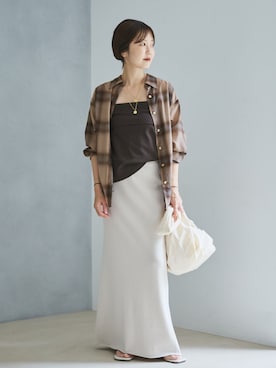 「plage（プラージュ）のCHECK シャツ(ベージュ)（シャツ/ブラウス、ベージュ系）」を使った、yoshieさん（レディース・166cm）の夏コーディネート