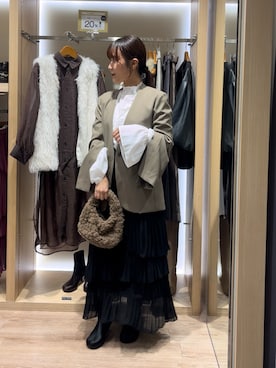 「Te chichi（テチチ）のアイテム（ノーカラージャケット）」を使った、yoriさん（レディース・156cm）の秋コーディネート
