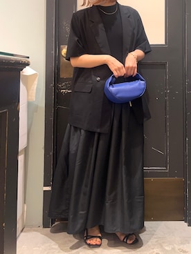 「オールブラック」｜「アイテム（ノーカラージャケット）」を使った、yoriさん（レディース・155cm）の春コーディネート