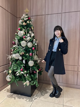 「アイテム（ステンカラーコート）」を使った、小鳥りここさん（レディース・159cm）の冬コーディネート