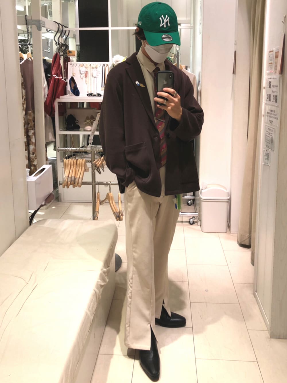 「セットアップ、カジュアル、キャップ、秋のコーデ、ブラウン、アースカラー、古着MIX、ootd、シャツスタイル、韓国ファッション、秋トレンド2021、だから秋服が好き」｜「CIAOPANICの【セットアップシリーズ】ウーリーワイドジャケット（テーラードジャケット、ブラウン系）」を使った、ナマステ・パッパさん（メンズ・175cm）の秋コーディネートの1枚目の写真