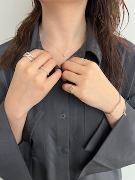 「アイテム（ブレスレット）」を使った、tanaka miku さん（レディース・167cm）の秋コーディネート