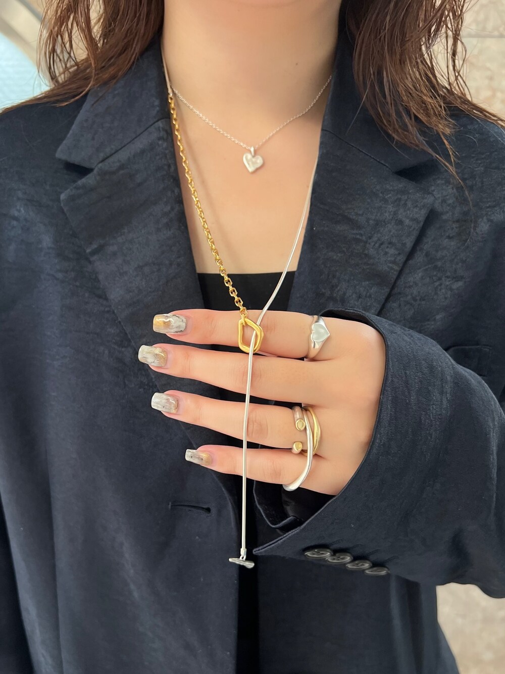 「シルバーアクセサリー、ミックスコーデ、ゴールドアクセ、ハート、ネックレス、リング」｜「TEN.のSILVER925 18KGP カンダマントネックレス（ネックレス、シルバー系）」を使った、tanaka miku さん（レディース・167cm）の秋コーディネートの1枚目の写真