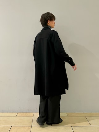 Lui's（ルイス）の「サイドスリット ビッグシルエット シャツ