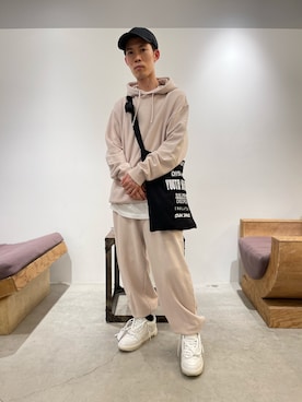 「off white（オフホワイト）のアイテム」を使った、Muraiさん（メンズ・173cm）の夏コーディネート