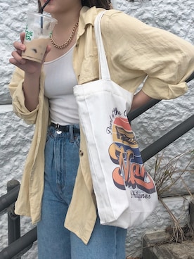 「イエローシャツ」｜「アイテム（アクセサリー）」を使った、konaさん（レディース・159cm）の夏コーディネート