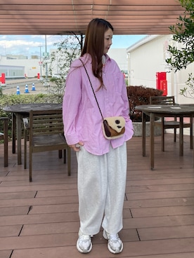 「アイテム（シャツ/ブラウス、ピンク系）」を使った、𝑵𝒂𝒏𝒂さん（レディース・158cm）の秋コーディネート