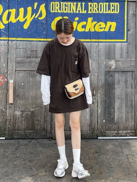 「Carhartt（カーハート）のアイテム（Tシャツ/カットソー）」を使った、𝑵𝒂𝒏𝒂さん（レディース・158cm）の秋コーディネート