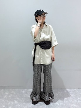 「LOWRYS FARM（ローリーズファーム）のウエストポーチ　 637742（ボディバッグ/ウエストポーチ、ブルー系）」を使った、ヒトミさん（レディース・146cm）の夏コーディネート