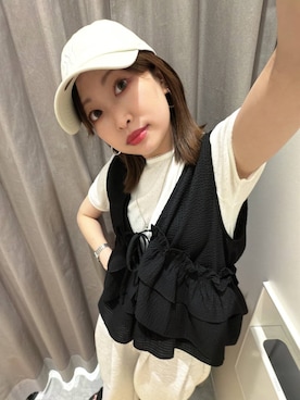 「LOWRYS FARM（ローリーズファーム）のカットイージーコクーンパンツ　292362（スウェットパンツ、グレー系）」を使った、ヒトミさん（レディース・146cm）の夏コーディネート