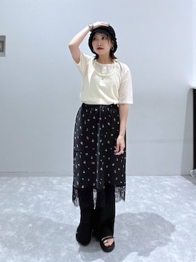 「LOWRYS FARM（ローリーズファーム）のベロアホルター２Ｐ５Ｓ　1052782（Tシャツ/カットソー、ホワイト系）」を使った、ヒトミさん（レディース・146cm）の夏コーディネート