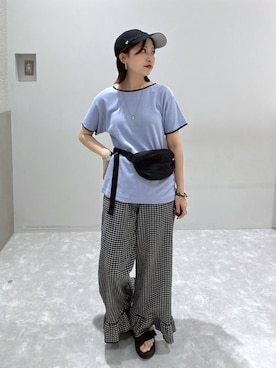 「LOWRYS FARM（ローリーズファーム）のパイルリンガープルオーバーＳＳ  1053680（Tシャツ/カットソー、ブルー系）」を使った、ヒトミさん（レディース・146cm）の夏コーディネート