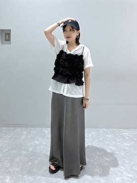 「LOWRYS FARM（ローリーズファーム）のスタイルＵＰクロスカップキャミ　100757（Tシャツ/カットソー、ブラック系）」を使った、ヒトミさん（レディース・146cm）の夏コーディネート