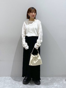 「LOWRYS FARM（ローリーズファーム）のパールタレンネックレス　249411（ネックレス）」を使った、ヒトミさん（レディース・146cm）の冬コーディネート