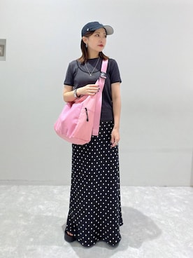 「LOWRYS FARM（ローリーズファーム）のマルチポケットショルダーＢＡＧ 1000269（ショルダーバッグ、ピンク系）」を使った、ヒトミさん（レディース・146cm）の夏コーディネート