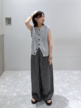 「LOWRYS FARM（ローリーズファーム）のスタイルＵＰクロスカップキャミ　100757（Tシャツ/カットソー、ブラック系）」を使った、ヒトミさん（レディース・146cm）の夏コーディネート