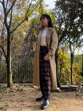 「白ニット」｜「アイテム（トレンチコート）」を使った、Aliceさん（レディース・156cm）の秋コーディネート