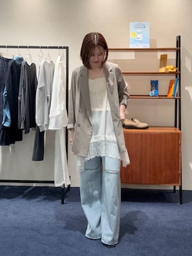 「アイテム（トップス）」を使った、清水ひなさん（レディース・162cm）の春コーディネート