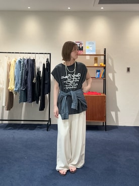 「LOUNGEDRESS（ラウンジドレス）の【GOOD ROCK SPEED】DAVID BOWIE フレンチT（Tシャツ/カットソー、ブラック系）」を使った、清水ひなさん（レディース・162cm）の春コーディネート