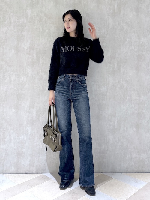 MVS D/BLU FLARE(L)（デニムパンツ）｜MOUSSY（マウジー）の