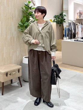 「Elura（エルーラ）のコーデュロイワイドパンツ/1049454（その他パンツ、グレー系）」を使った、SuUさん（レディース・167cm）の秋コーディネート